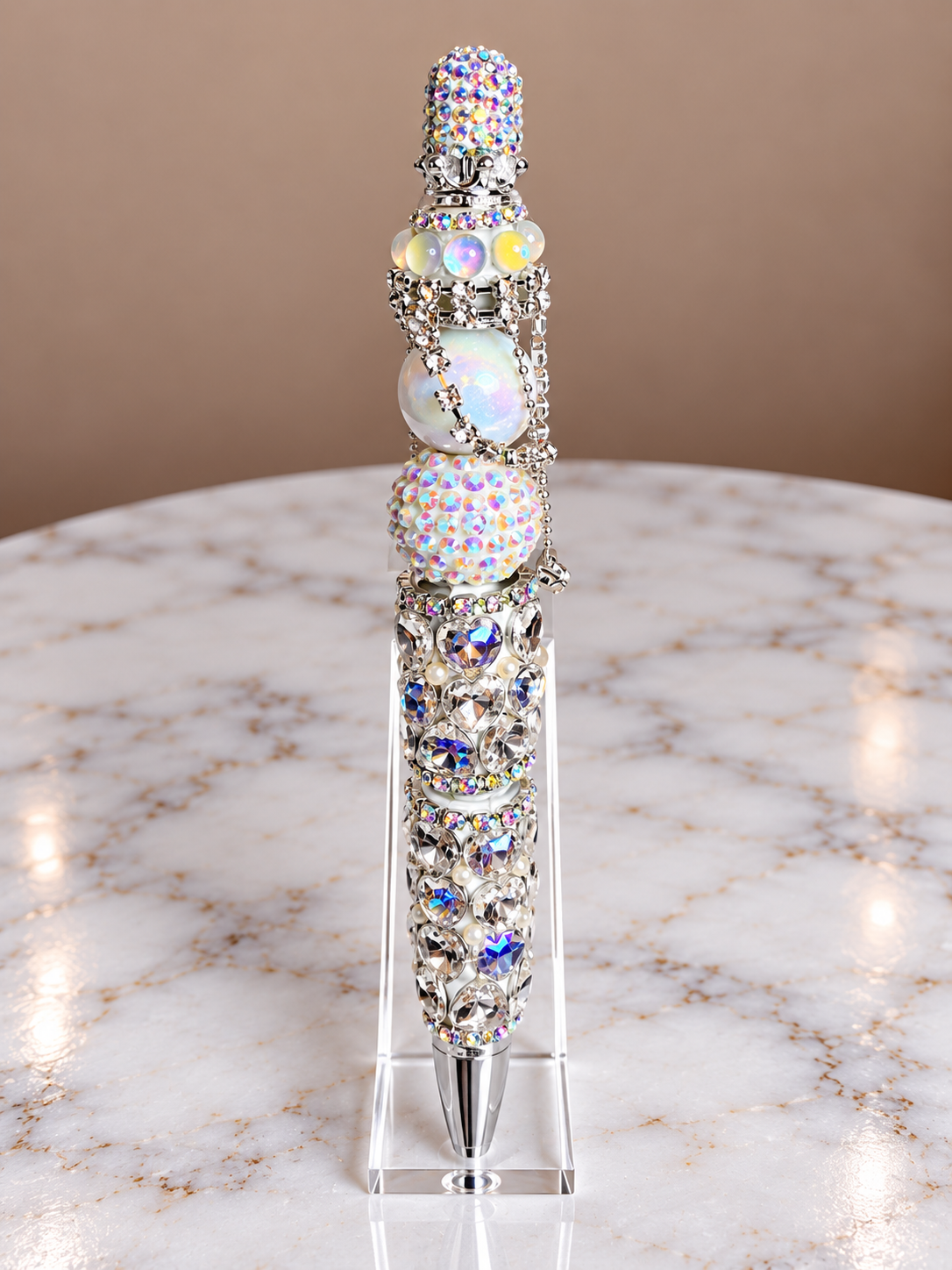 White chandelier heart inspired pen